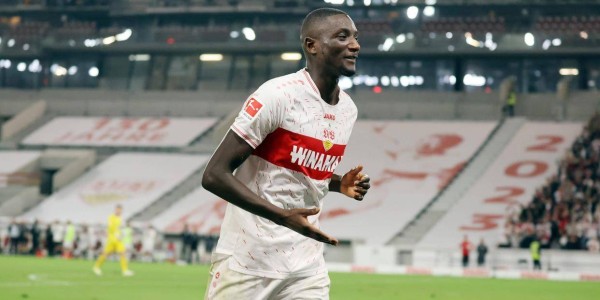 放弃亿元巨星！皇马突袭德甲中场，23岁施蒂勒接棒克罗斯