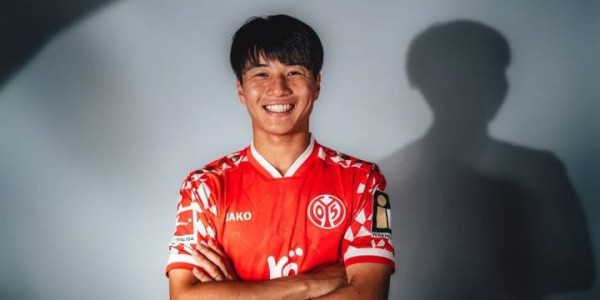 登陆德甲！官方：23岁日本中场川崎飒太租借美因茨，有买断条款